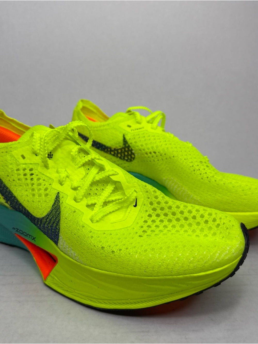 Nike ZoomX Vaporfly Next% 3 Fast Pack Volt Green Black Wmn 9.5 Men 8 DV4130-700 - Picture 5 of 12